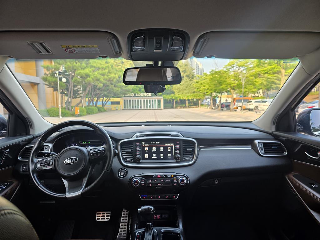 KIA Sorento - Vista 8