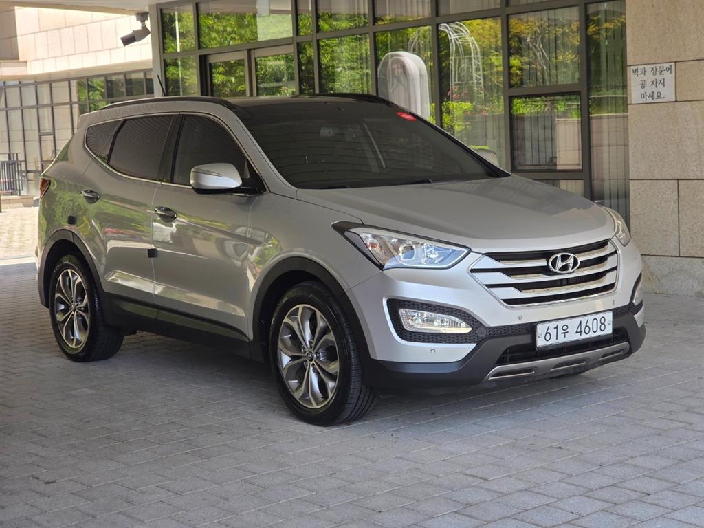 HYUNDAI Santa Fe - Vista 3