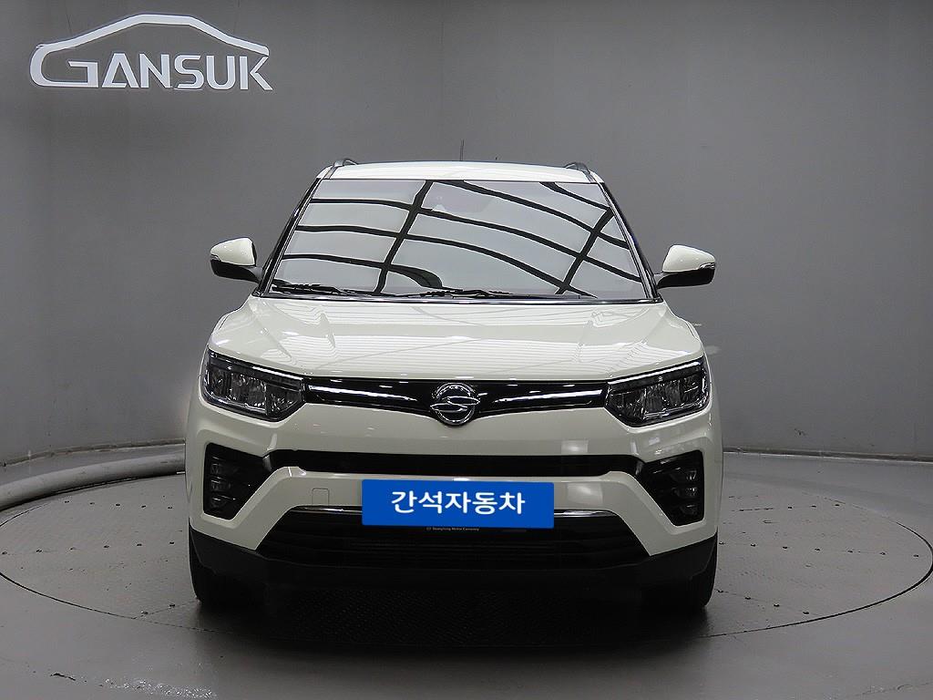 Ssangyong Tivoli 2021 Blanco - Importación desde Corea - HF Imports Iquique - Foto 1