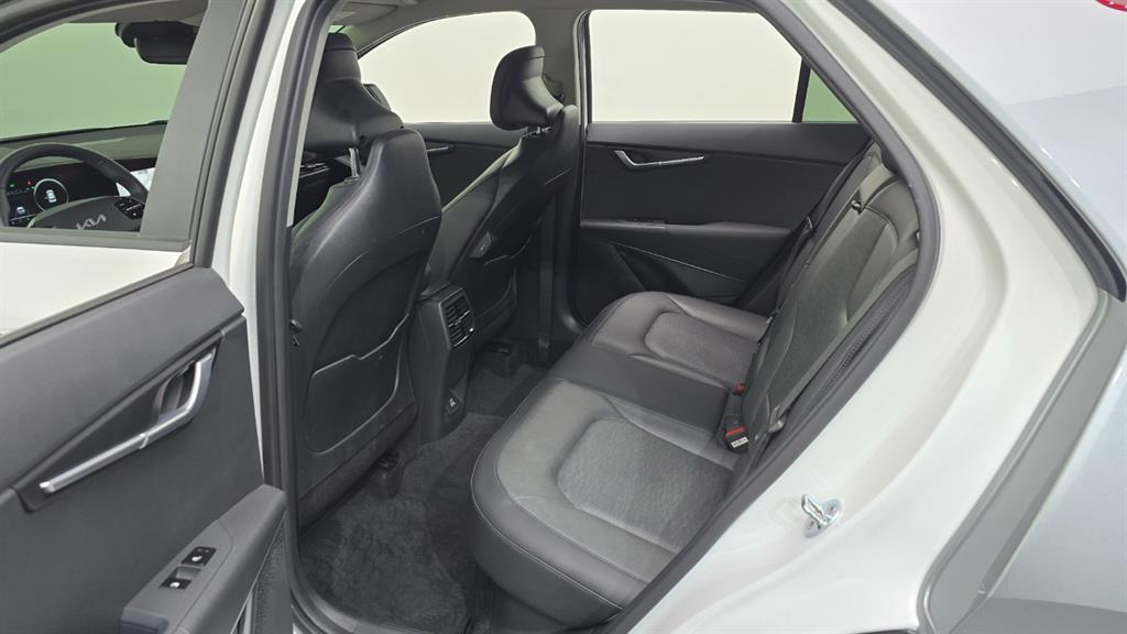 KIA Niro - Vista 10
