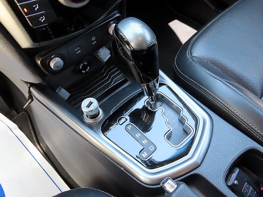 Ssangyong Tivoli - Vista 10