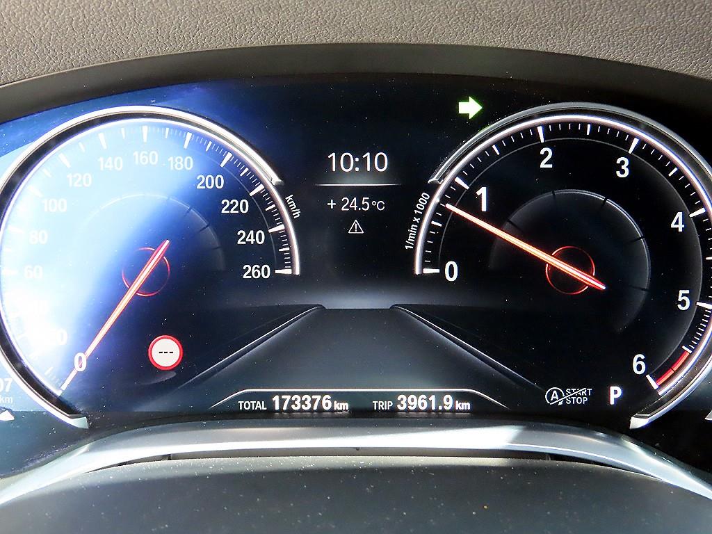 BMW 7 Series - Vista 9