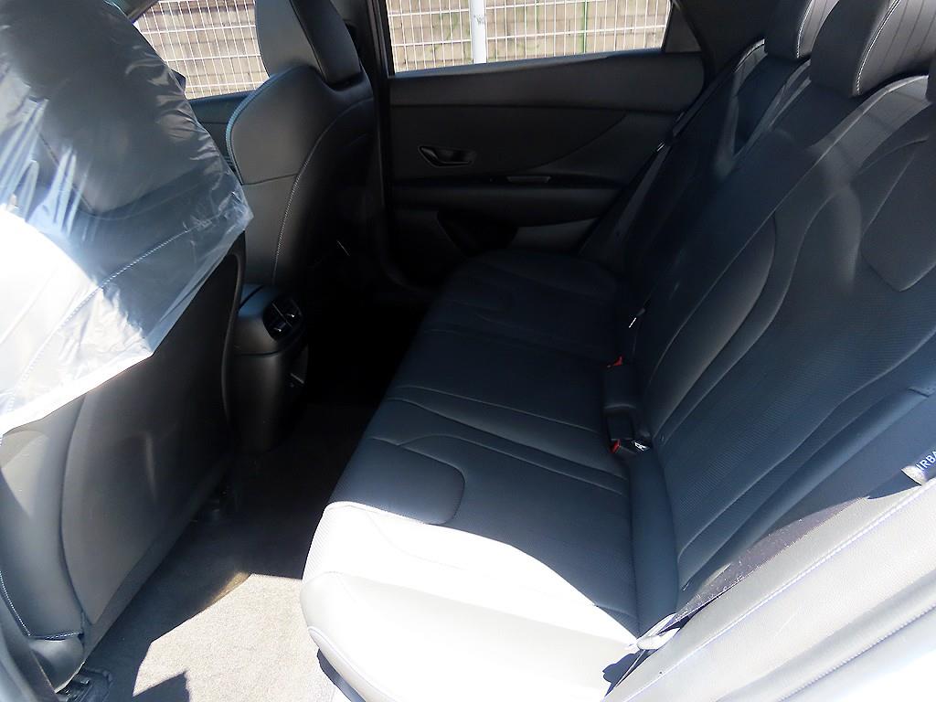 HYUNDAI Avante - Vista 6