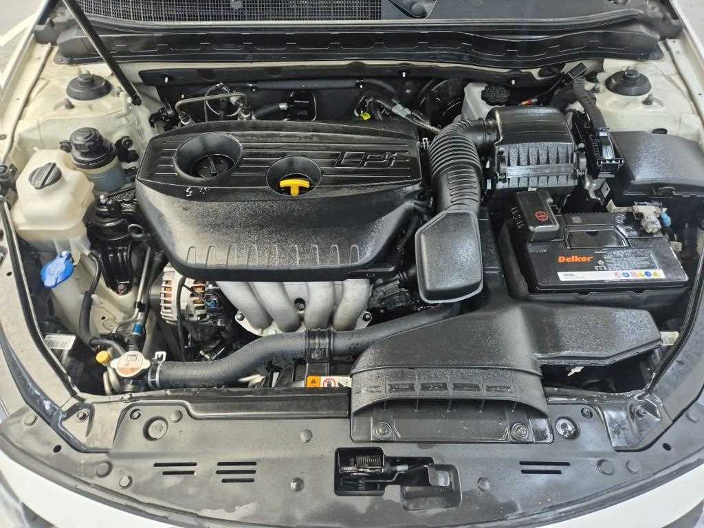 KIA K5 - Vista 5