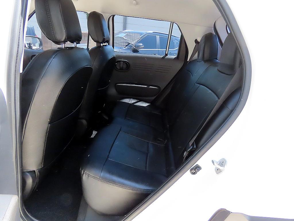 HYUNDAI Casper - Vista 6