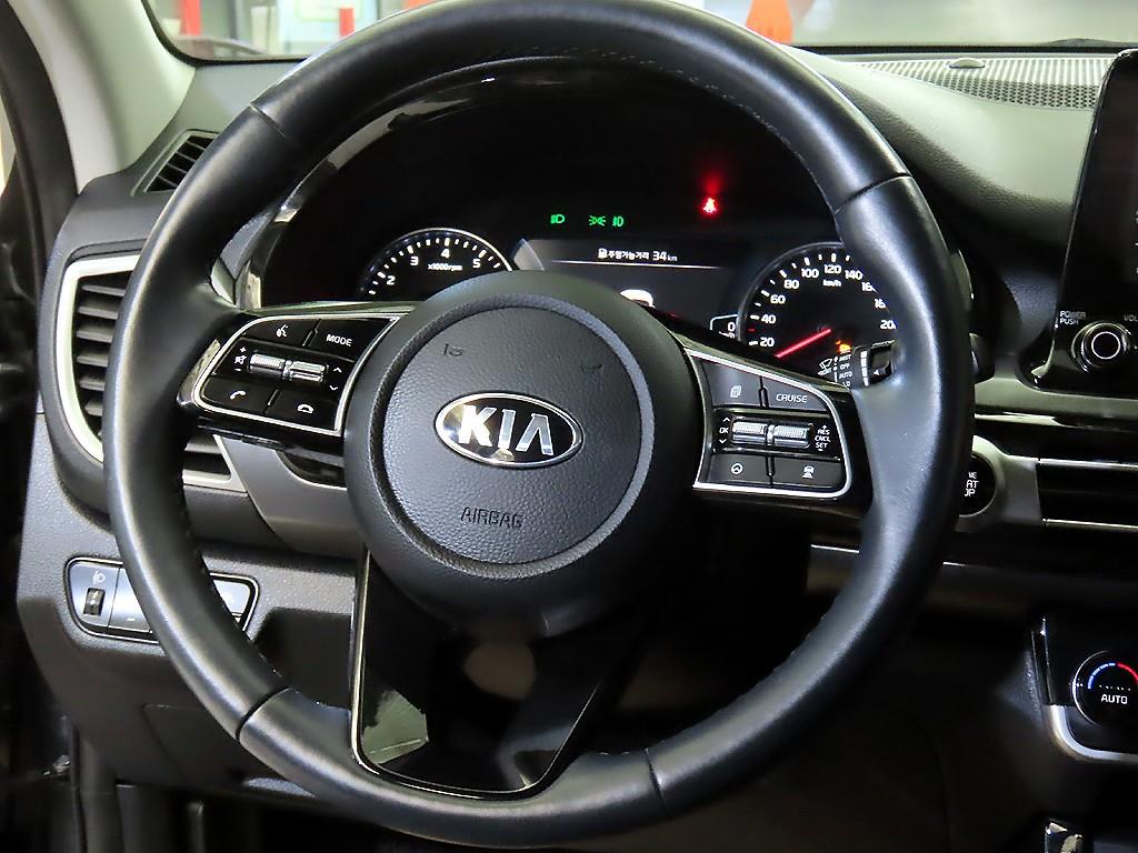 KIA Seltos - Vista 8