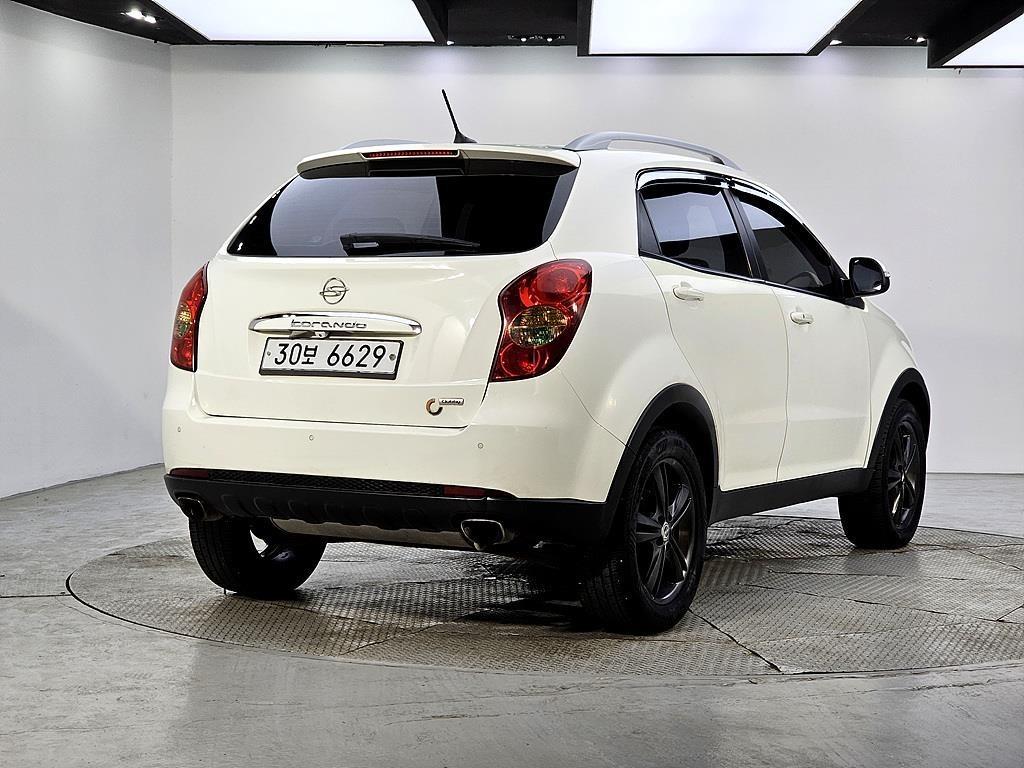 Ssangyong Korando - Vista 4
