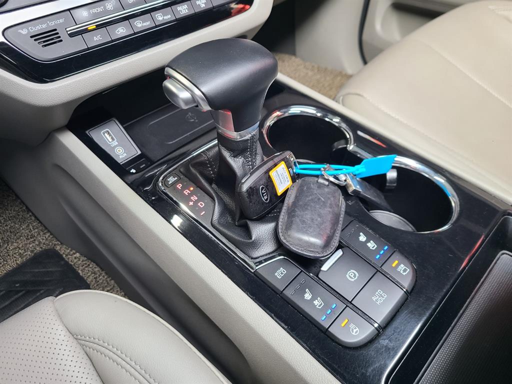 KIA Carnival 2019 Blanco - Importación desde Corea - HF Imports Iquique - Foto 13