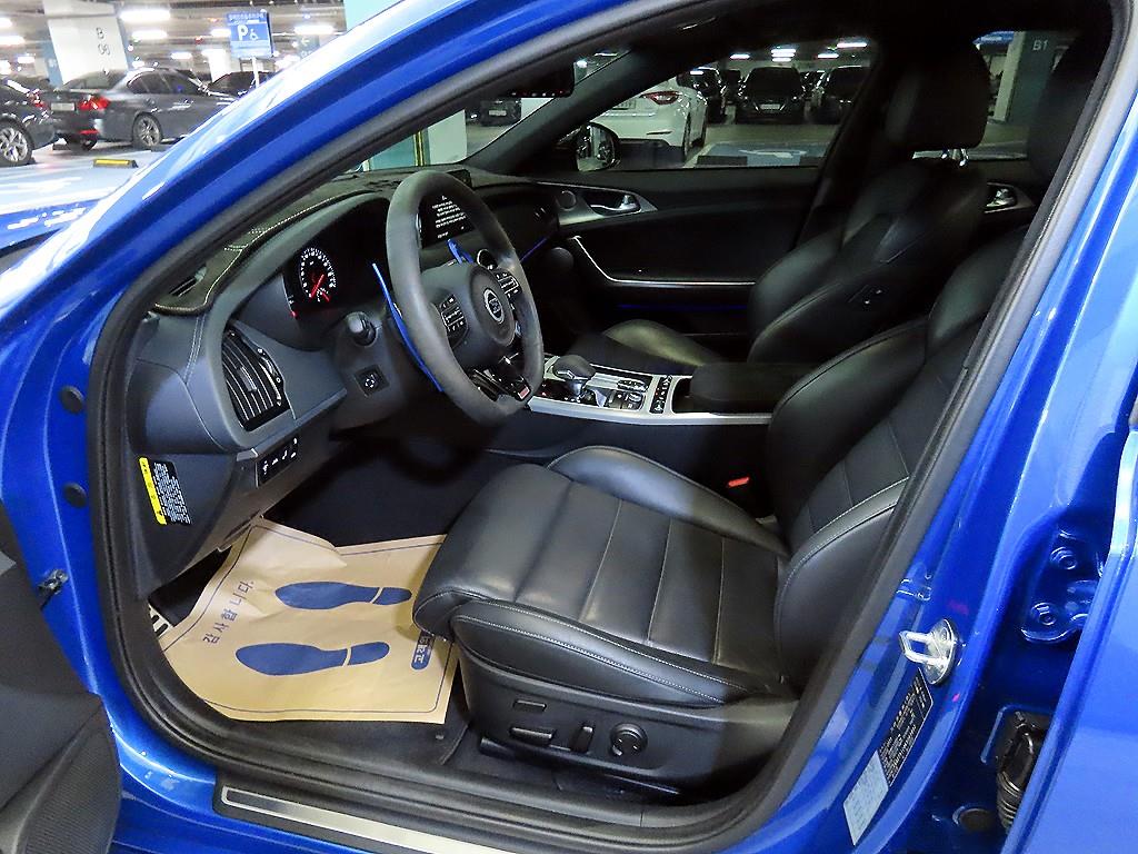 KIA Stinger - Vista 6