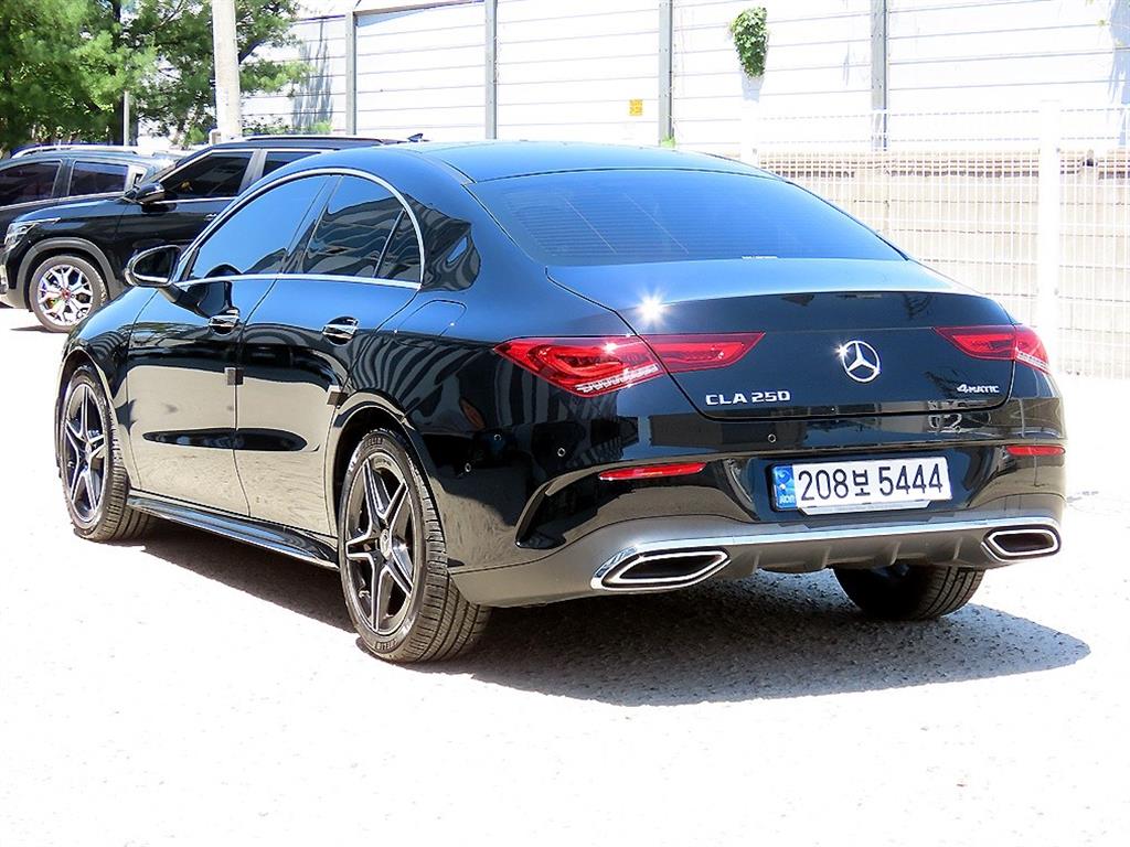 Mercedes Benz CLA Class - Vista 3