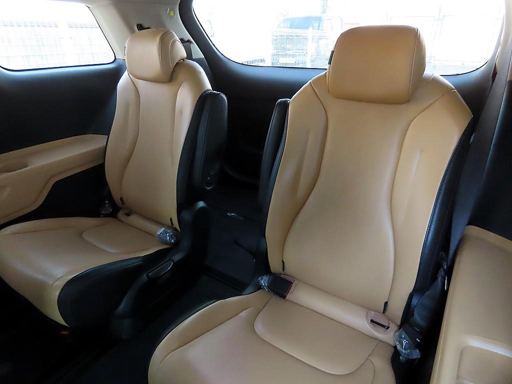 KIA Carnival - Vista 7