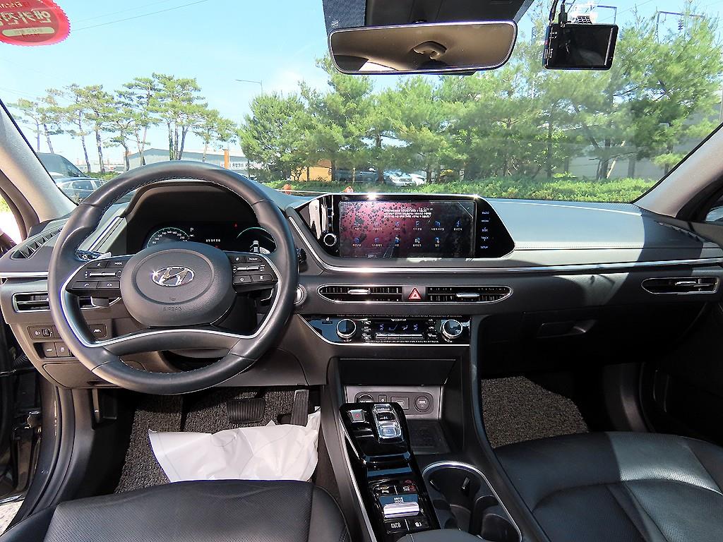 HYUNDAI Sonata - Vista 7