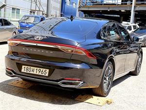 HYUNDAI Grandeur - Vista 8