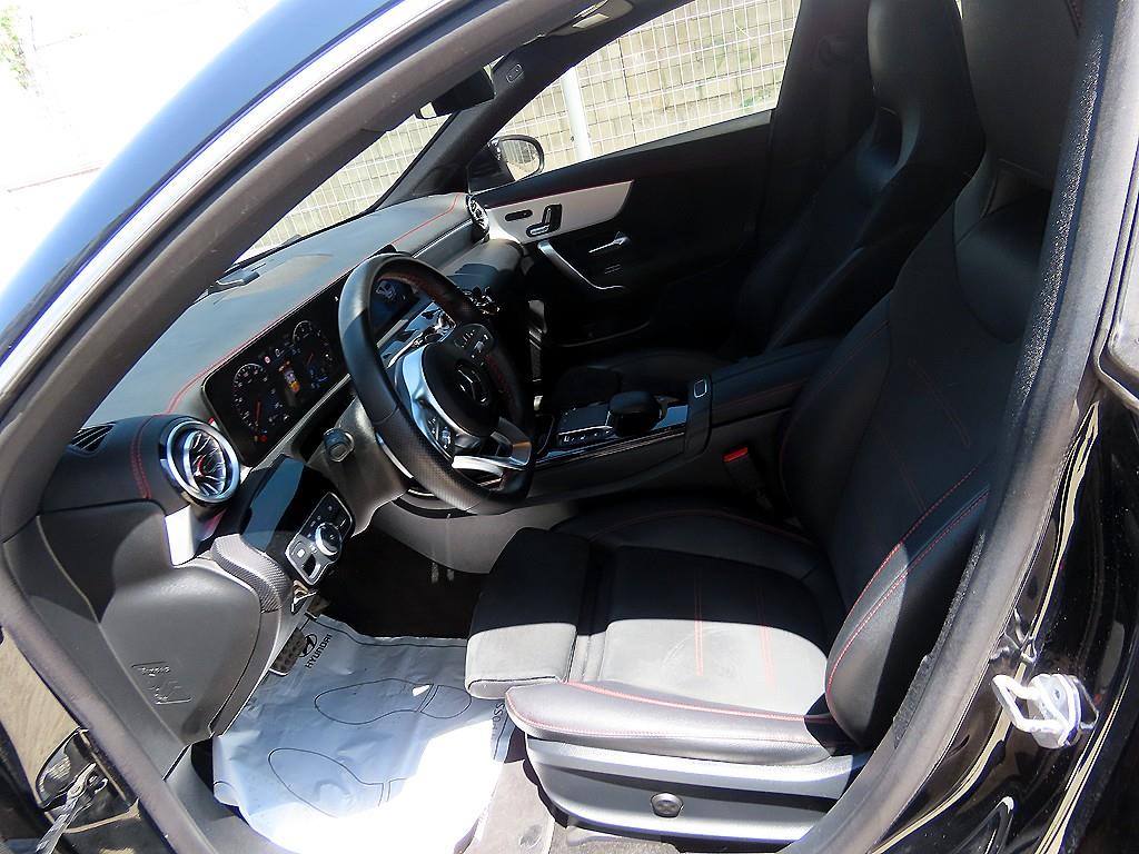 Mercedes Benz CLA Class - Vista 5