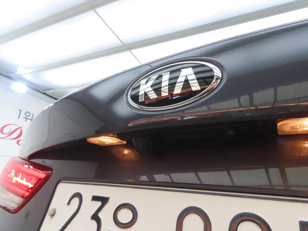 KIA K5 2017 Gris - Importación desde Corea - HF Imports Iquique - Foto 17