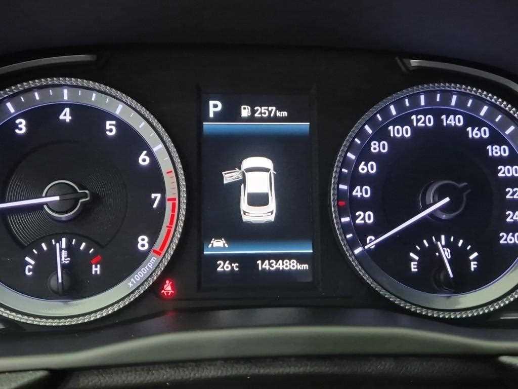 HYUNDAI Sonata - Vista 6