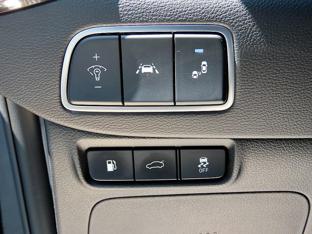 HYUNDAI Grandeur - Vista 12