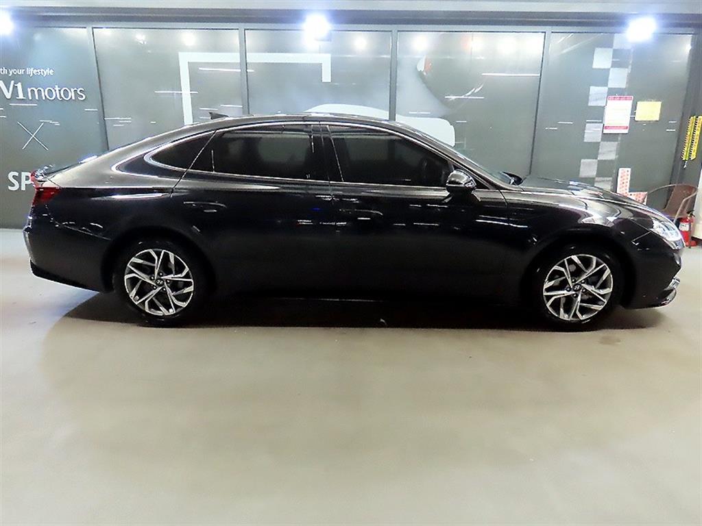 HYUNDAI Sonata - Vista 3