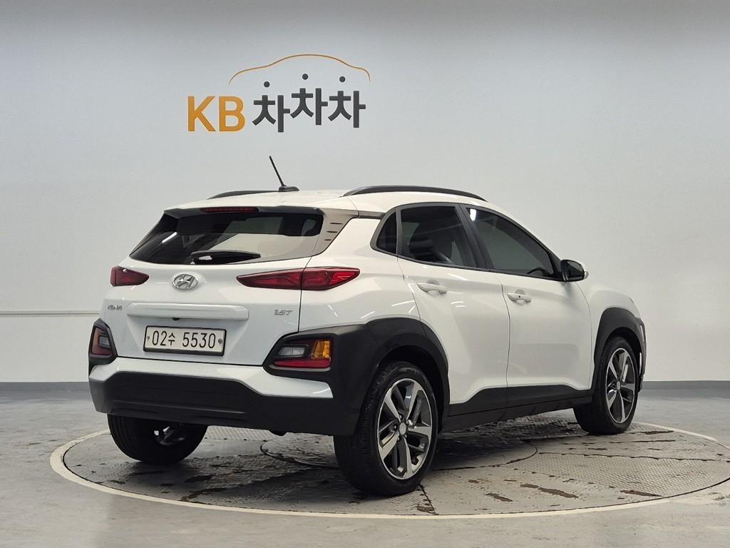 HYUNDAI Kona - Vista 3