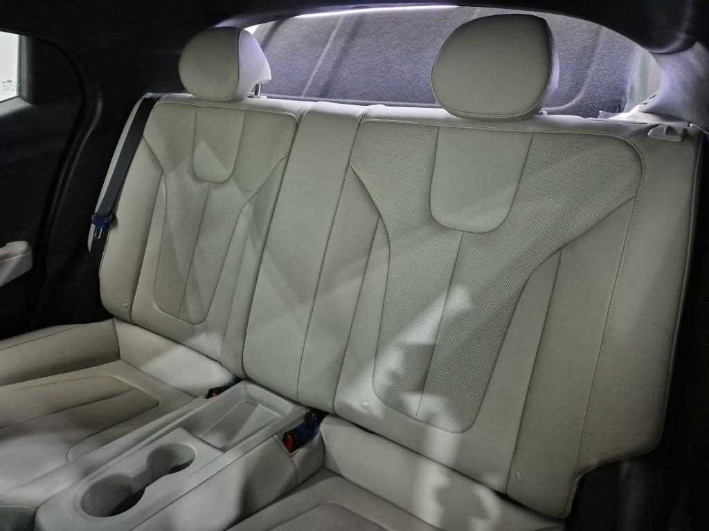 HYUNDAI Veloster - Vista 12