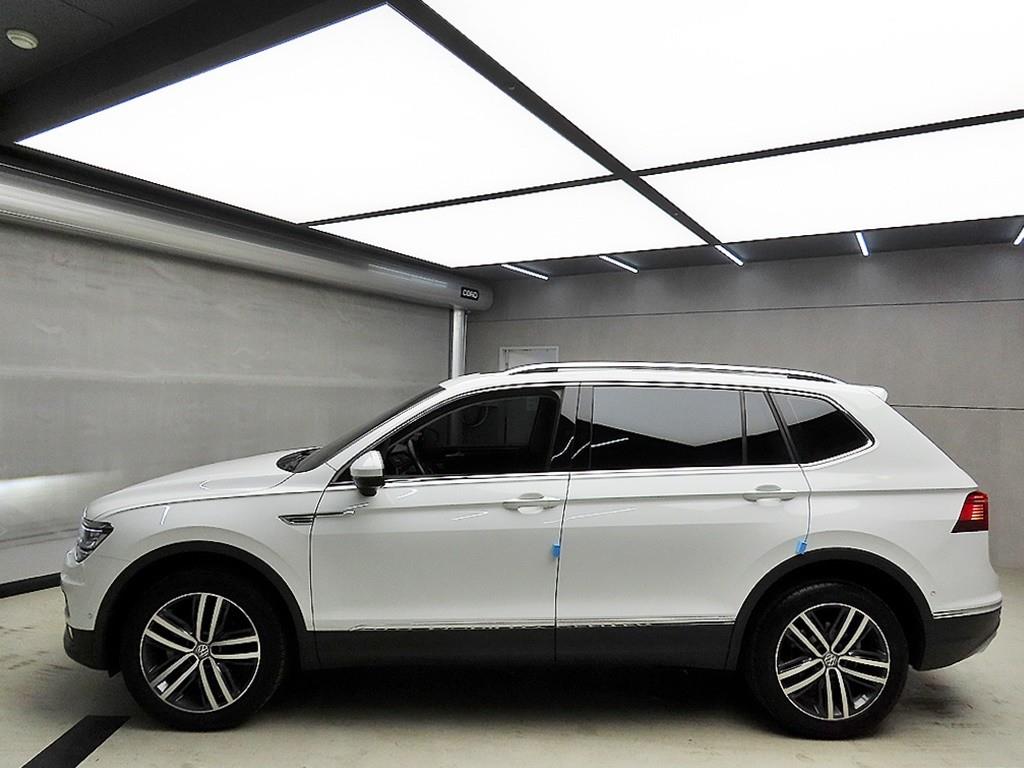 Volkswagen Tiguan - Vista 4
