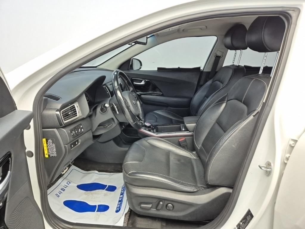 KIA Niro - Vista 11