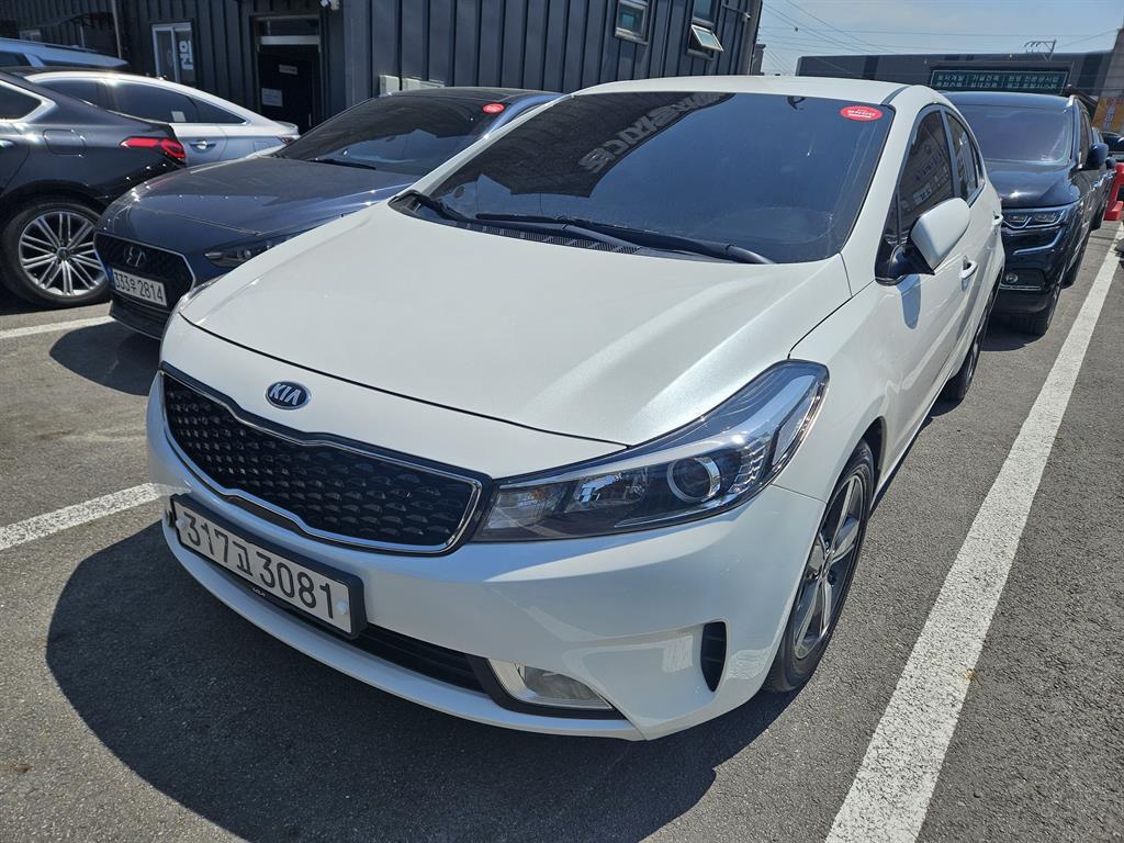 KIA K3 - Vista 3