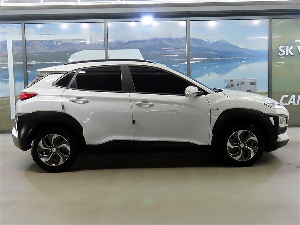 HYUNDAI Kona - Vista 3