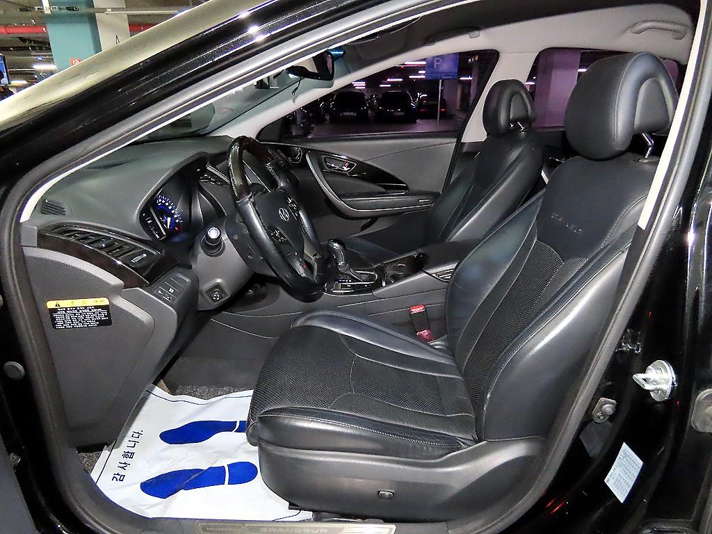 HYUNDAI Grandeur - Vista 6