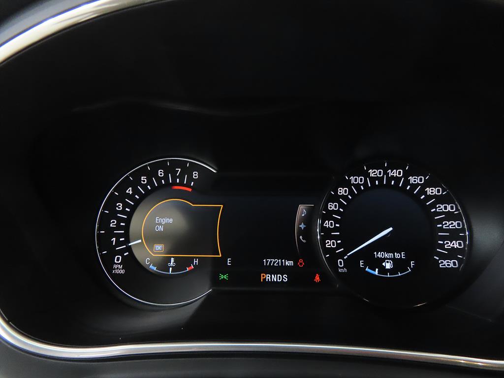 Lincoln MKX - Vista 9