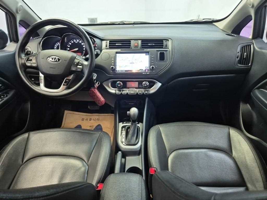 KIA Pride - Vista 7