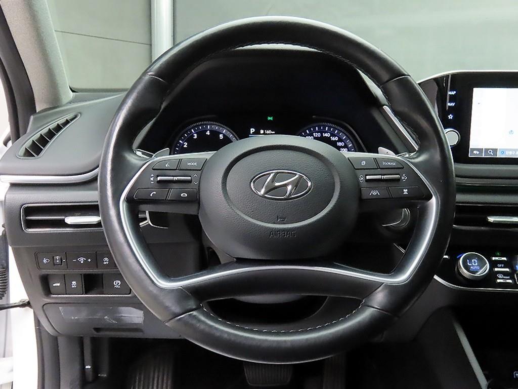 HYUNDAI Sonata - Vista 9