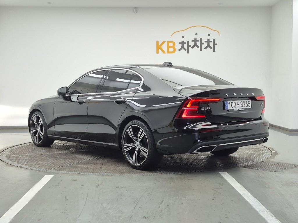 Volvo S60 - Vista 3