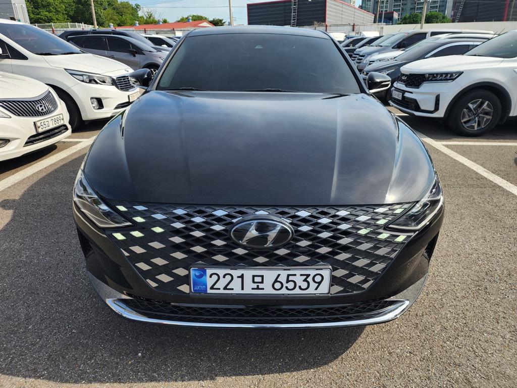 HYUNDAI Grandeur 2022 Negro - Importación desde Corea - HF Imports Iquique - Foto 1