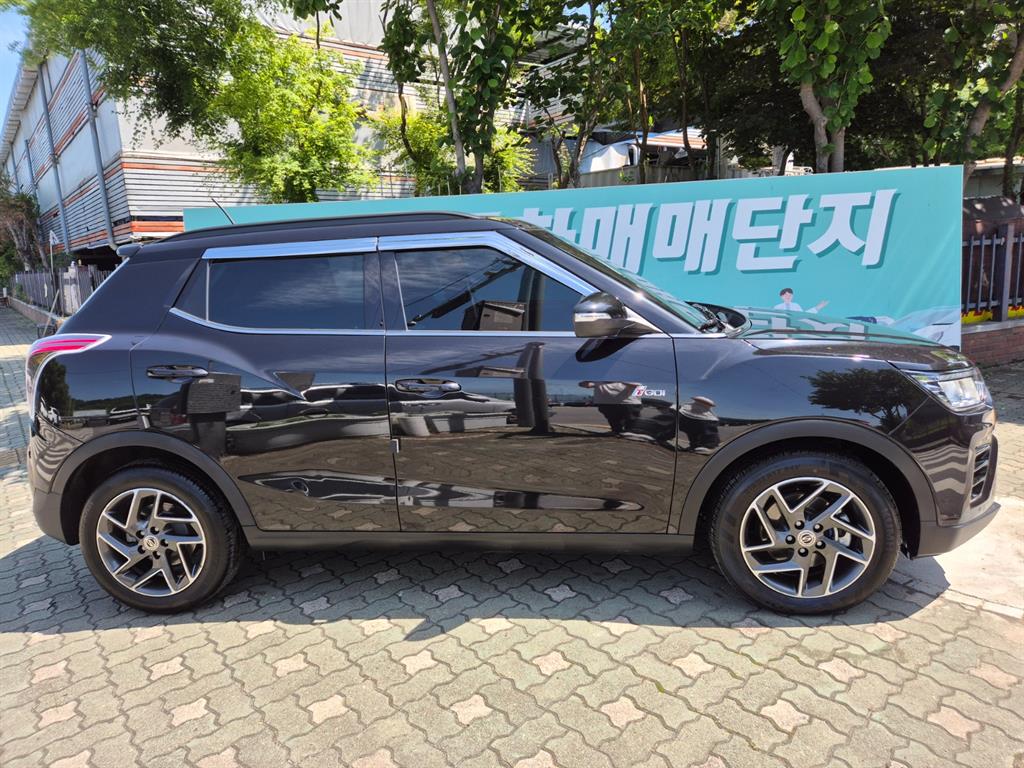 Ssangyong Tivoli - Vista 3