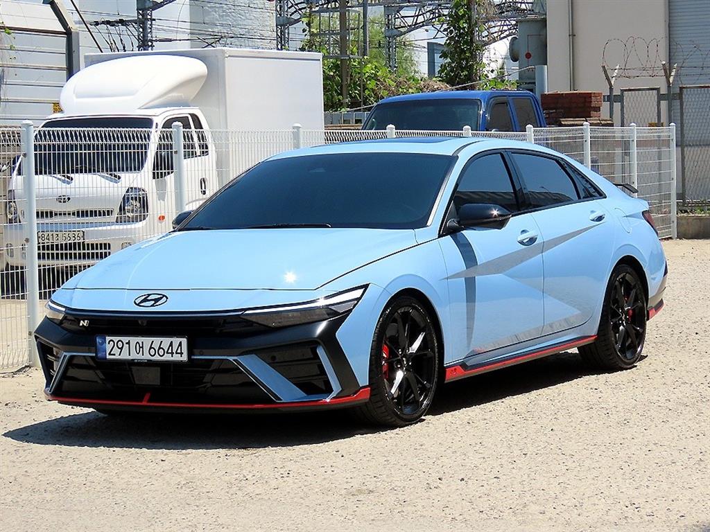 HYUNDAI Avante - Vista 2