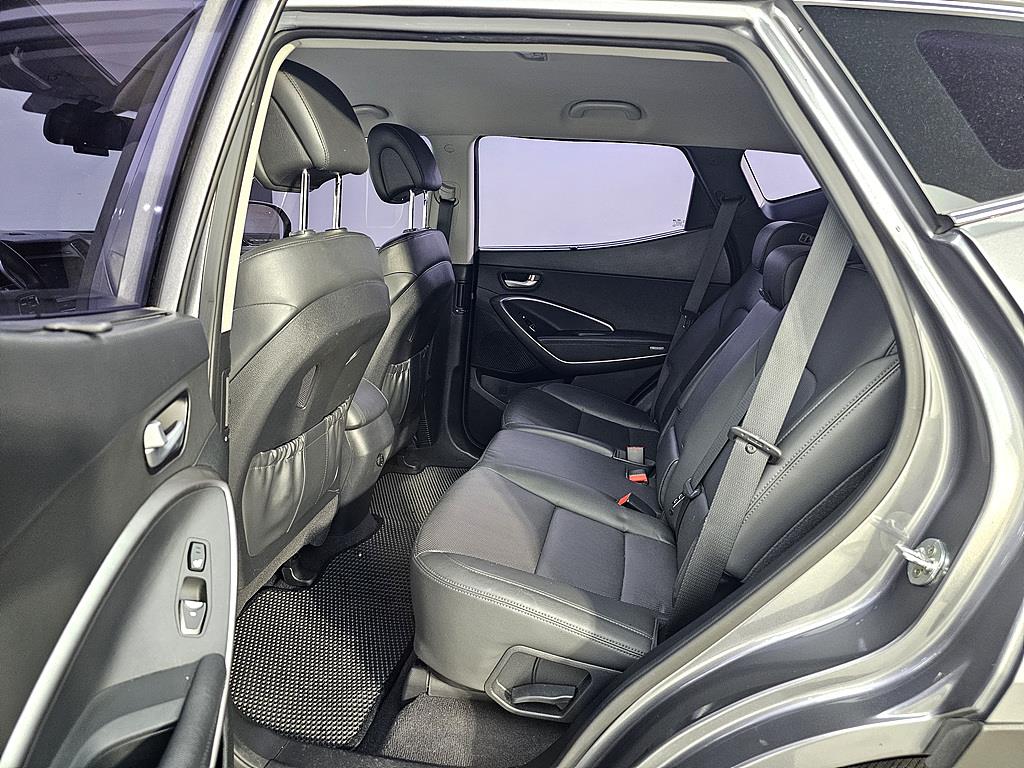 HYUNDAI Santa Fe - Vista 9