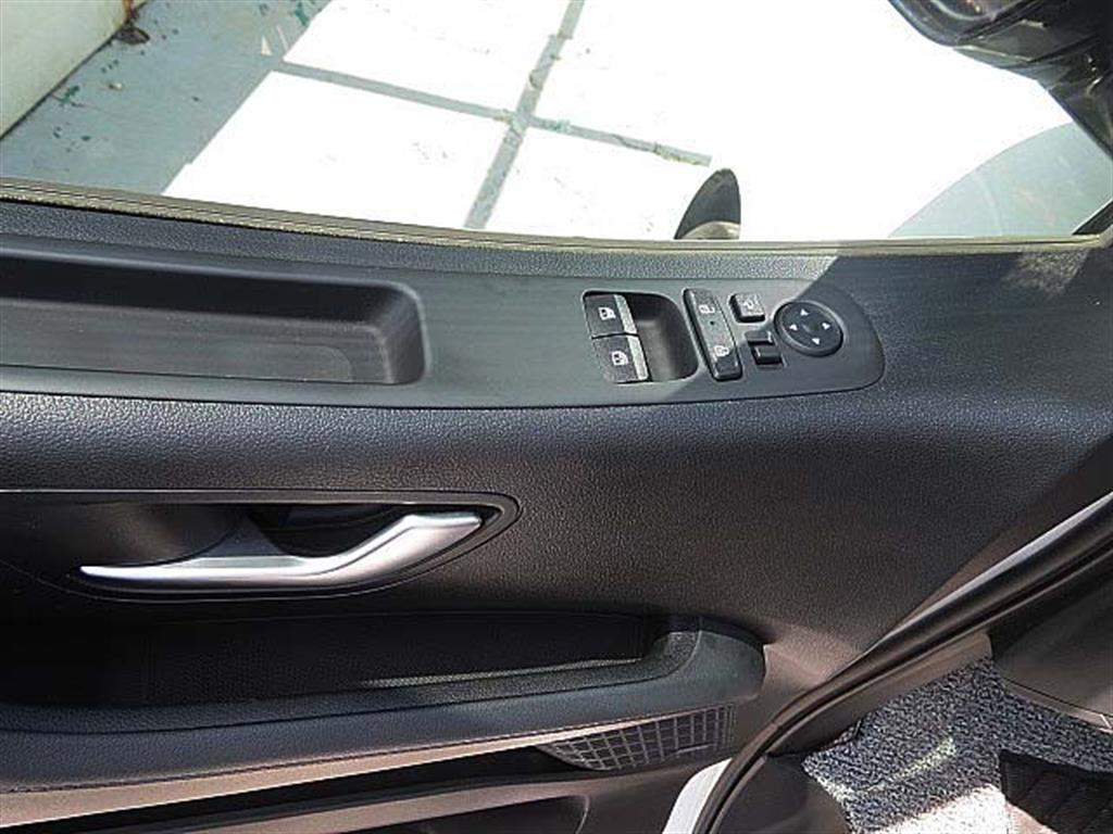 HYUNDAI Staria 2025 Blanco - Importación desde Corea - HF Imports Iquique - Foto 11