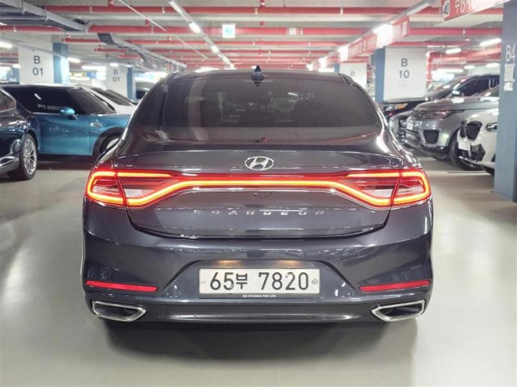 HYUNDAI Grandeur - Vista 4