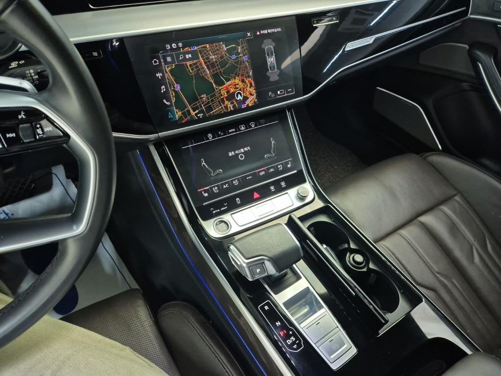 Audi A8 - Vista 10