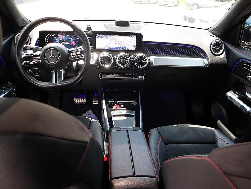 Mercedes Benz GLB Class - Vista 9