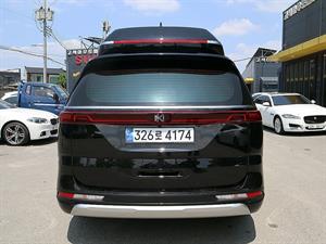 KIA Carnival - Vista 8