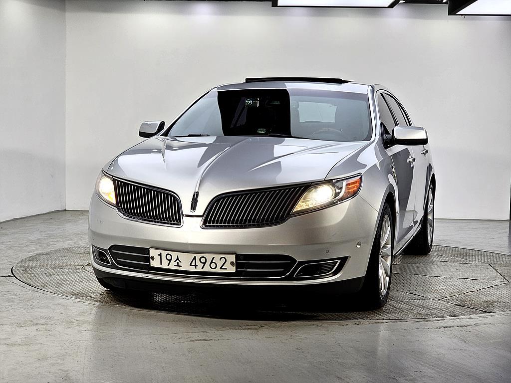 Lincoln MKS - Vista 2