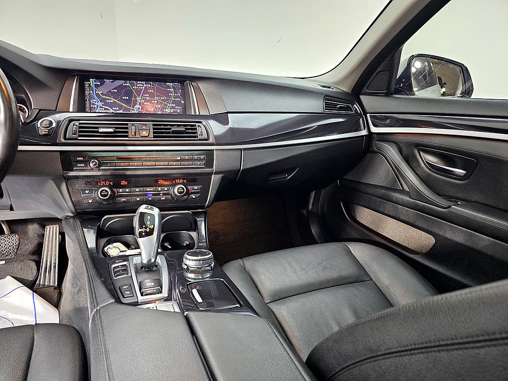 BMW 5 Series - Vista 10