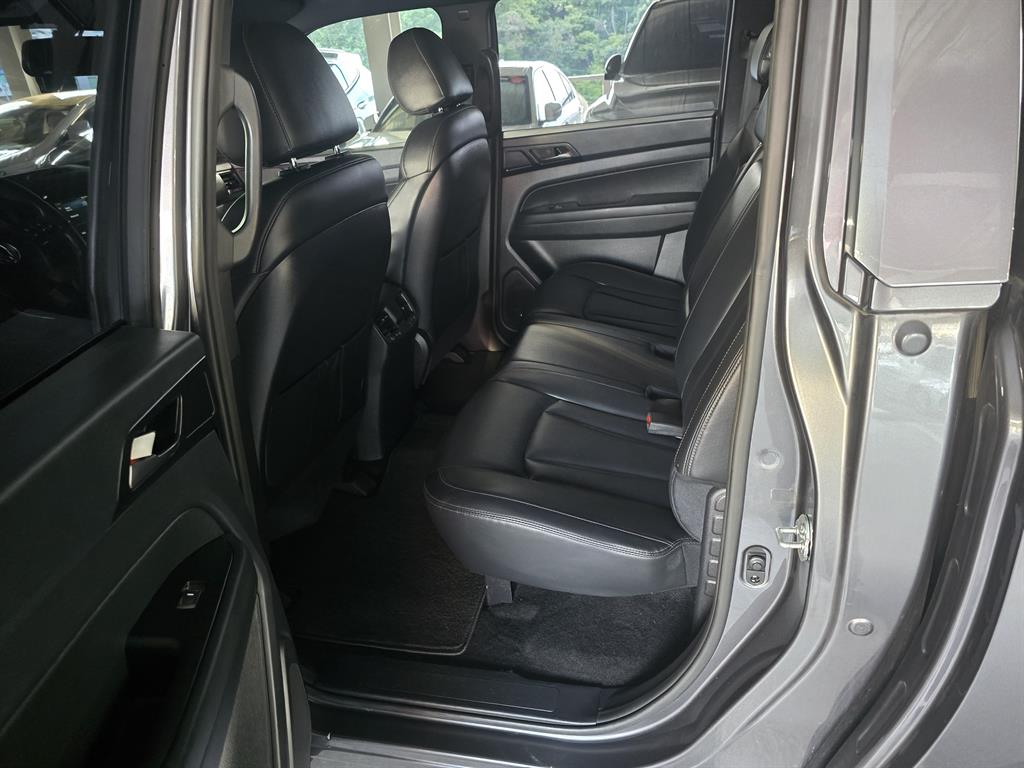 Ssangyong Rexton - Vista 8