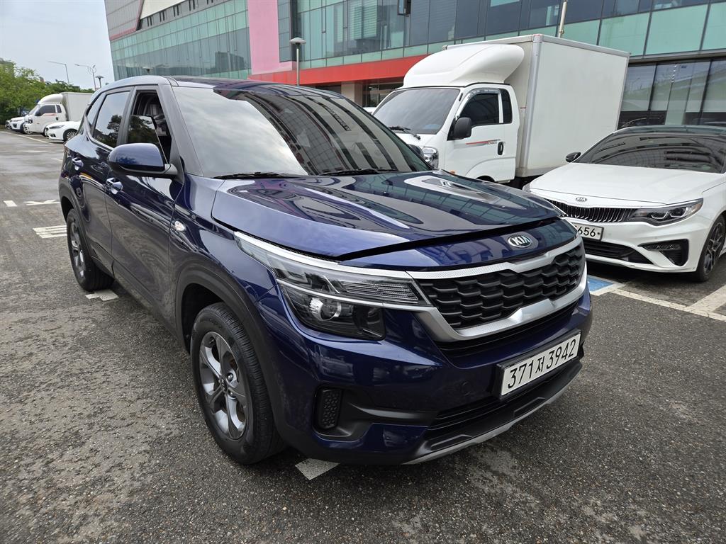 KIA Seltos - Vista 3
