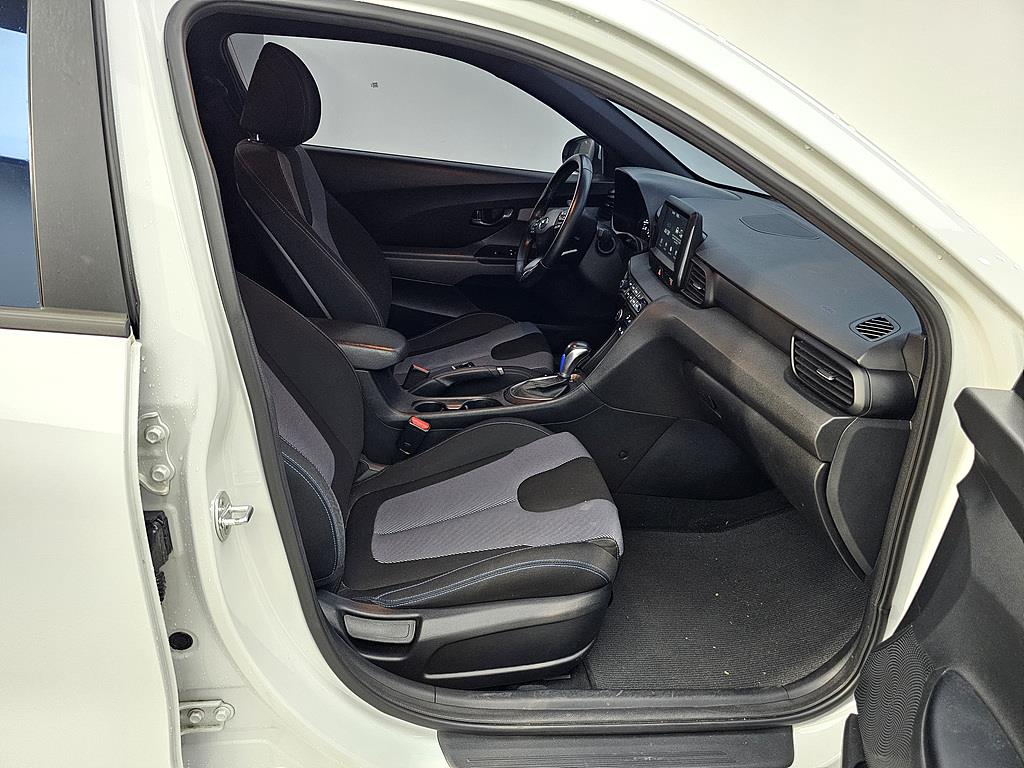 HYUNDAI Veloster - Vista 5
