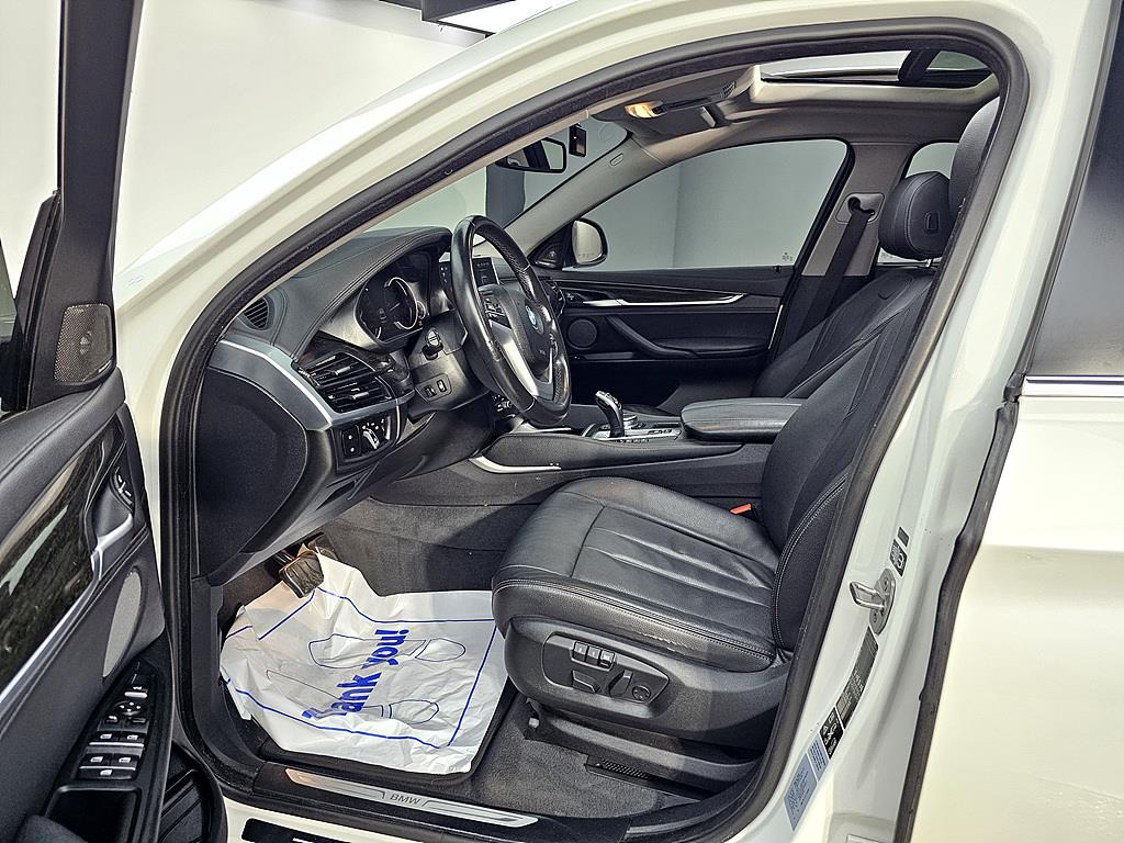 BMW X6 - Vista 8