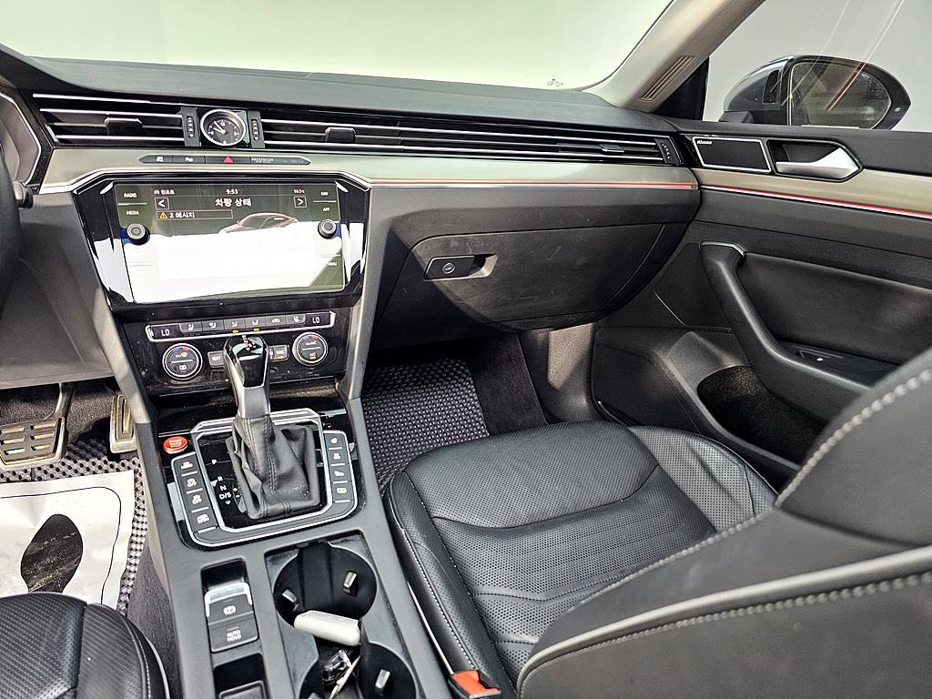 Volkswagen Arteon - Vista 10
