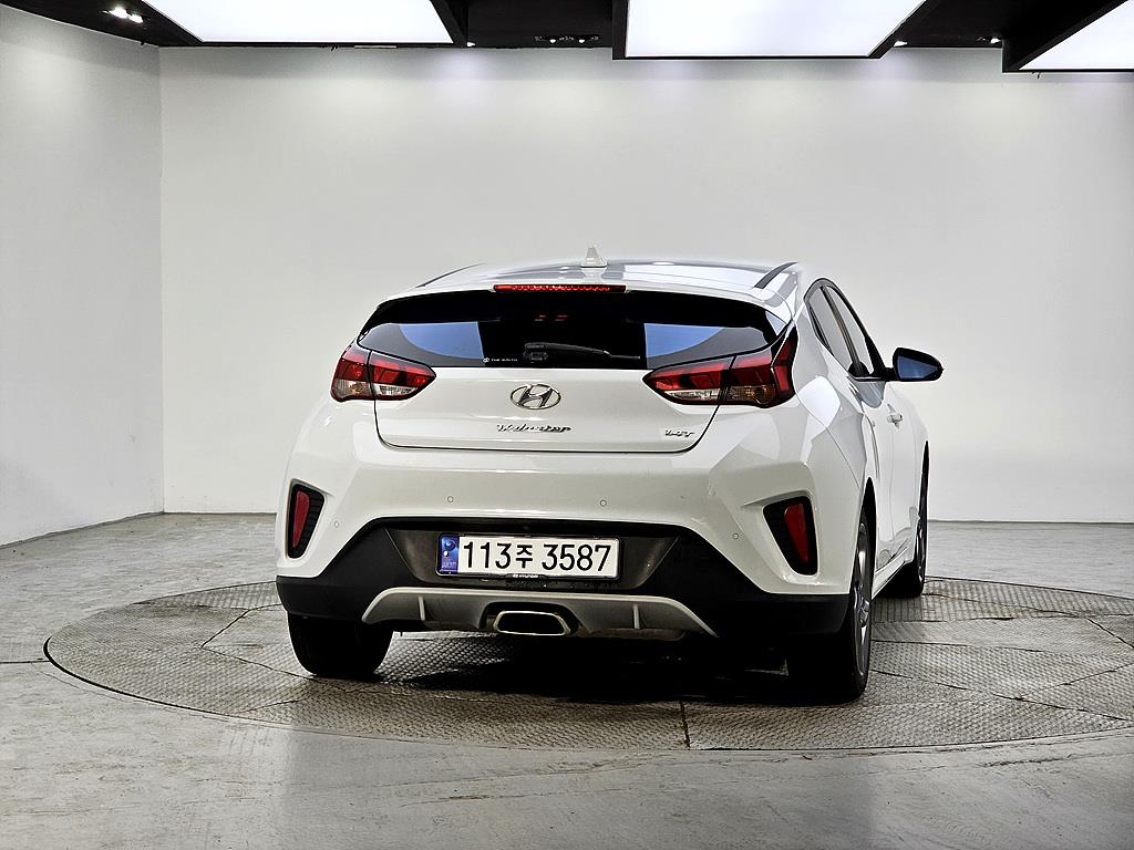 HYUNDAI Veloster - Vista 3